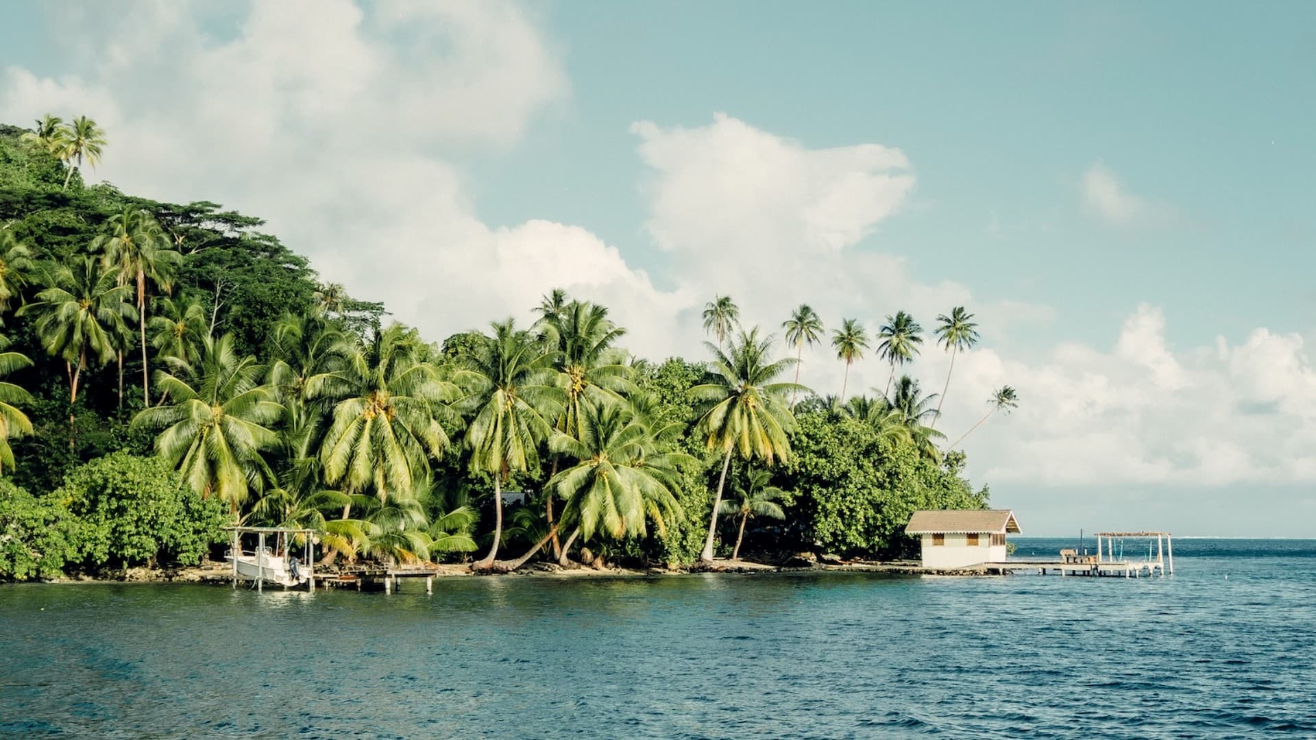French Polynesia Sailing Adventure sailing course in French Polynesia